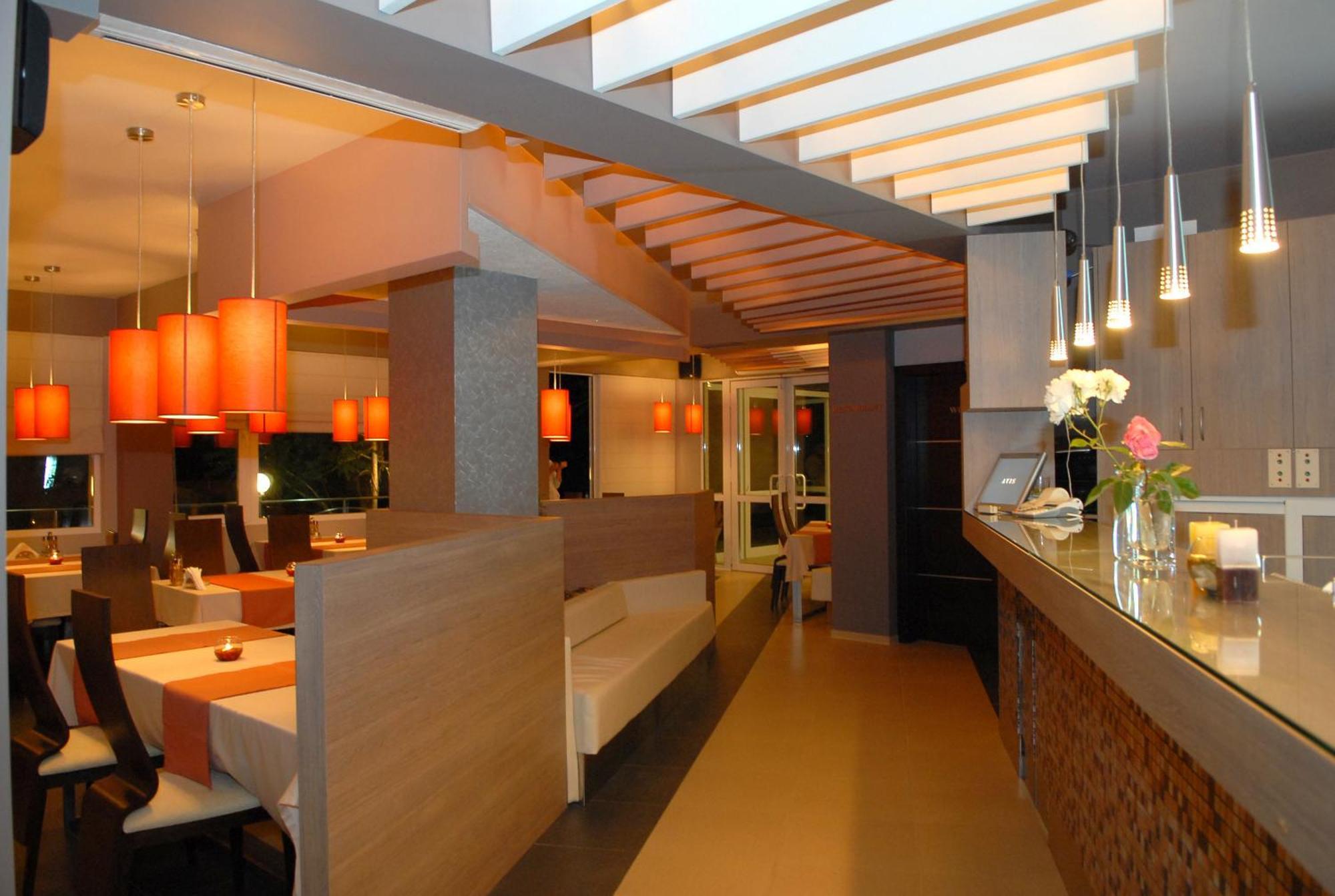 Hotel Avis ซันดันสกี ภายนอก รูปภาพ